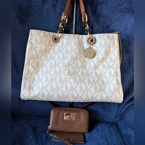 Michael Kors Bundle- Cynthia Vanilla PVC Medium Satchel and Michael Kors Wallet